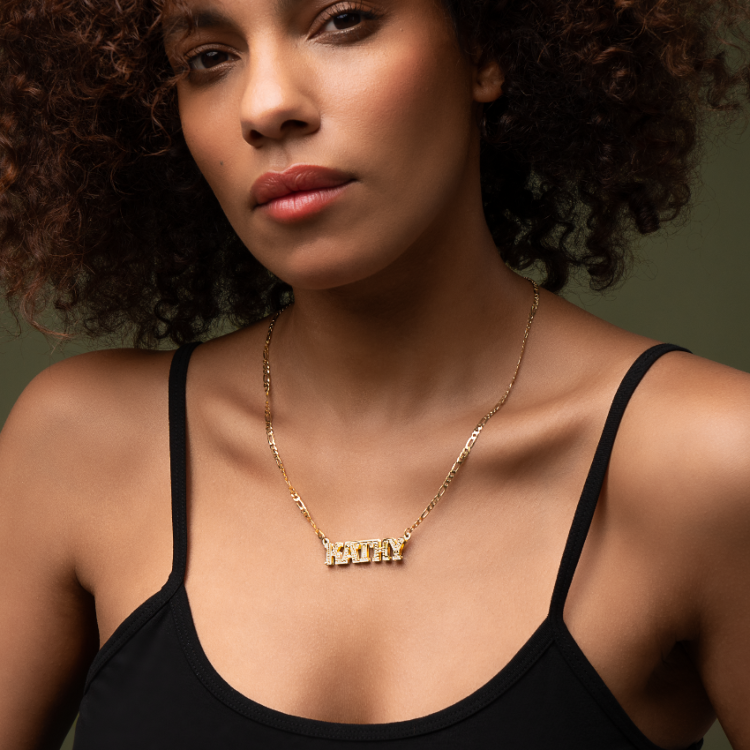 Gold block name best sale necklace