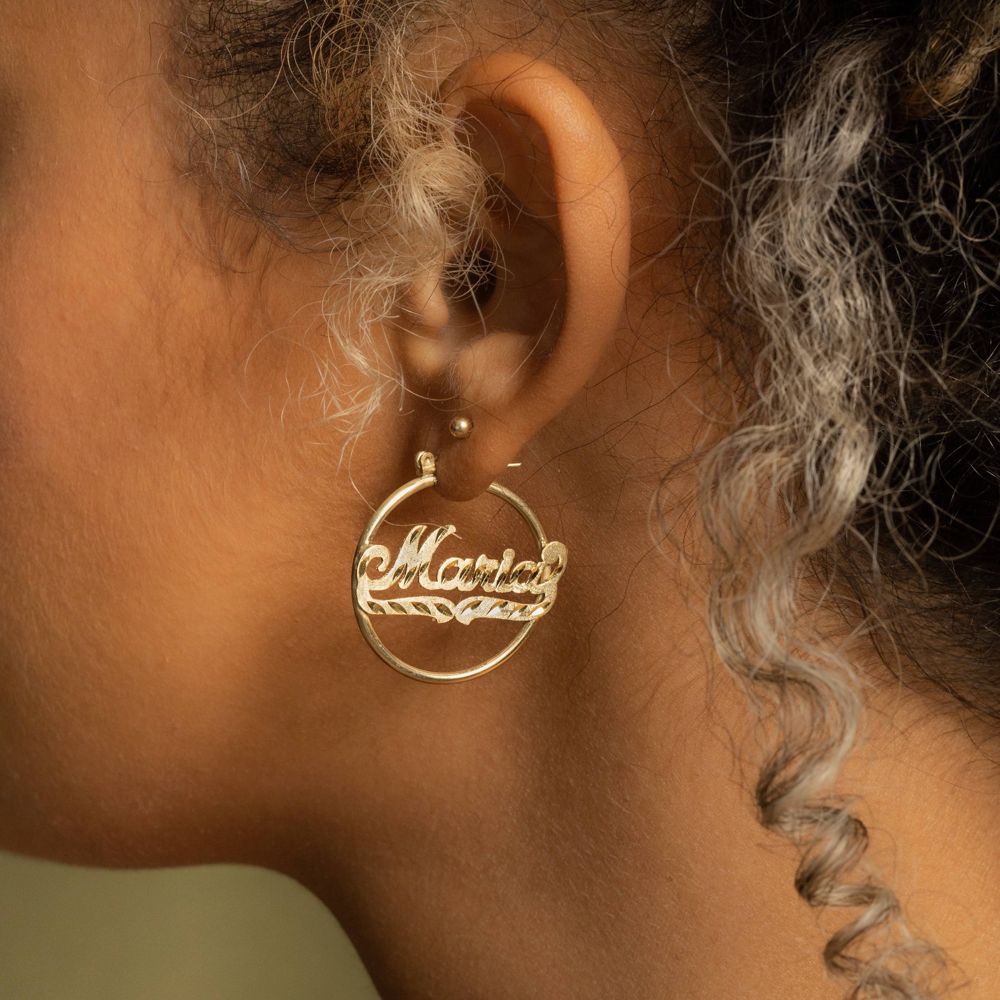 Mini Diamond Cut Hoop Name Earrings – Tres Colori Jewelry